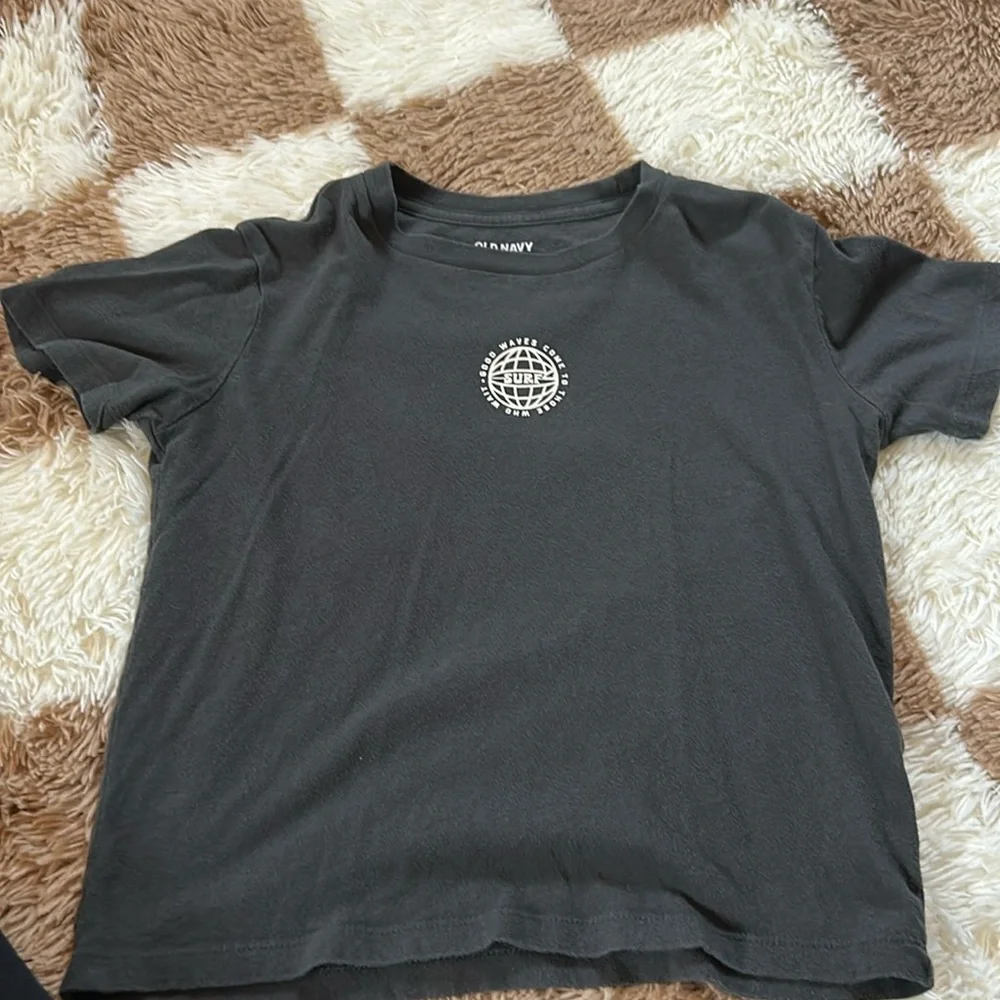 Boys Old Navy T shirt